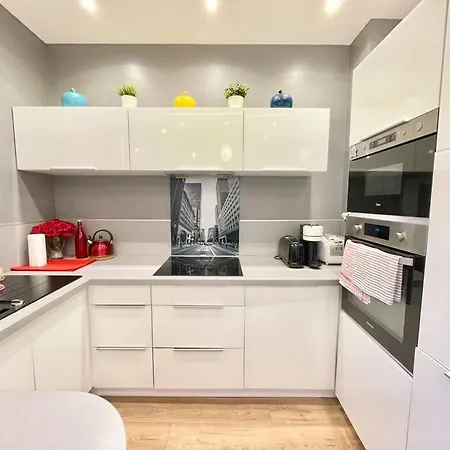 Paris Cosy 80m2 Apartment Suresnes